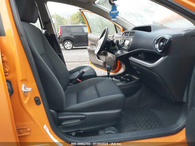 Toyota Prius C Four/one/three/two 2015 JTDKDTB34F1089922 Image 5