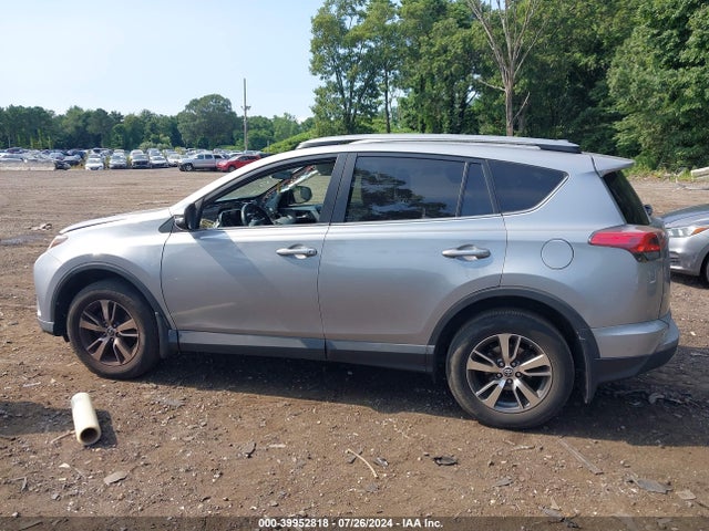 Toyota Rav4 Xle 2017 2T3RFREVXHW662013 Image 14