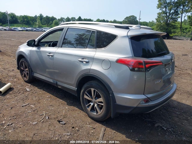 Toyota Rav4 Xle 2017 2T3RFREVXHW662013 Image 3