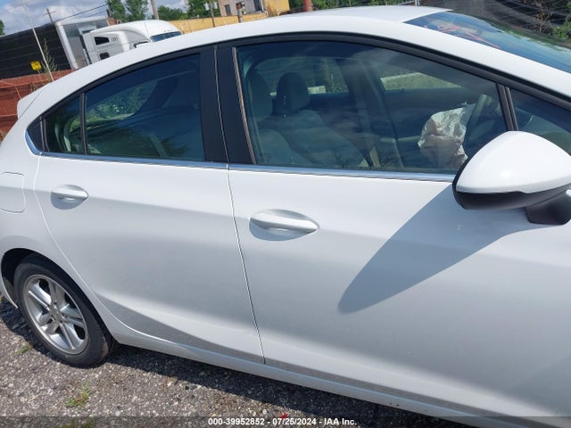 Chevrolet Cruze Lt Auto 2017 3G1BE6SM5HS607005 Image 13
