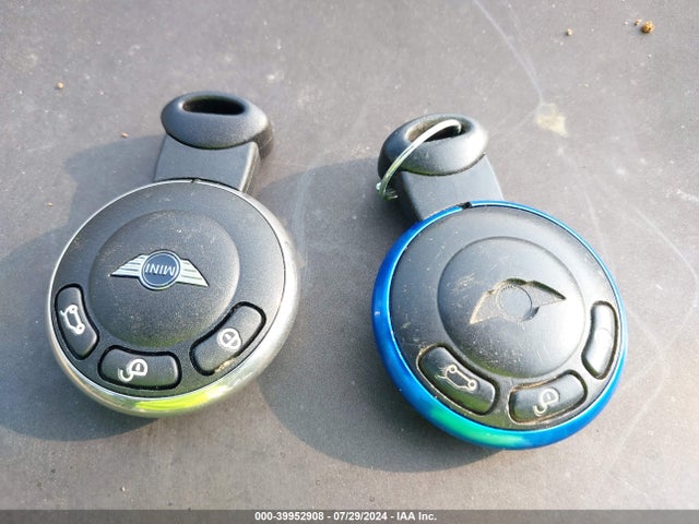 2008 MINI COOPER CLUBMAN WMWML33588TJ47191 Photo 10