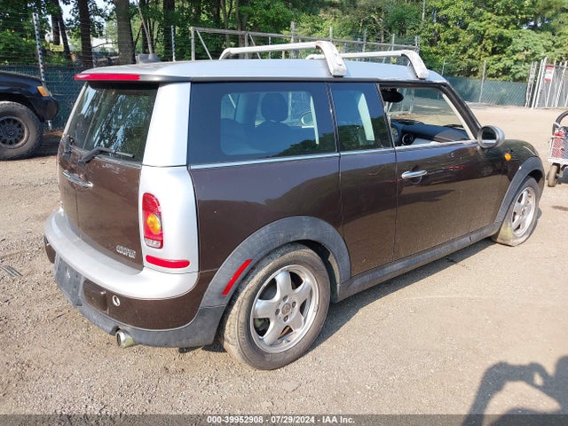 2008 MINI COOPER CLUBMAN WMWML33588TJ47191 Photo 3