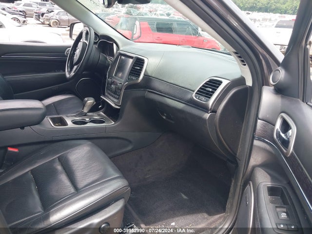 1C4RJEJG2HC605600 Jeep Grand Cherokee Summit 4x2