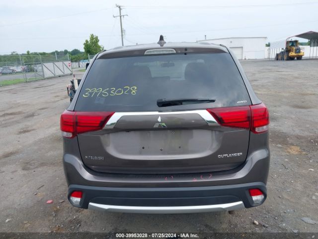 JA4AZ2A39HZ068099 Mitsubishi Outlander Es