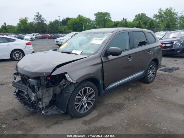 JA4AZ2A39HZ068099 Mitsubishi Outlander Es