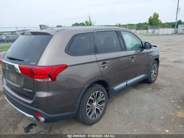 JA4AZ2A39HZ068099 Mitsubishi Outlander Es