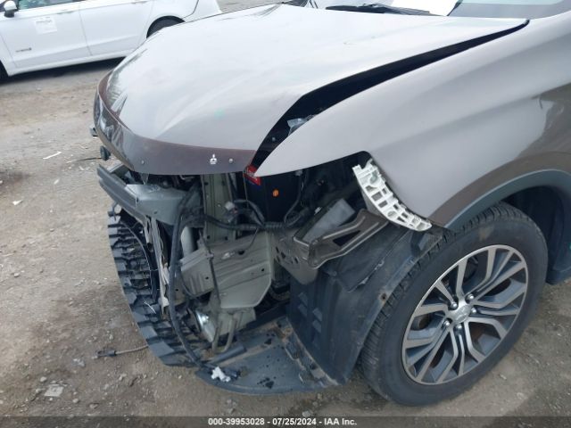 JA4AZ2A39HZ068099 Mitsubishi Outlander Es