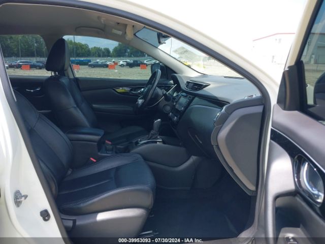 JN1BJ1CP8HW034431 Nissan Rogue Sport Sl