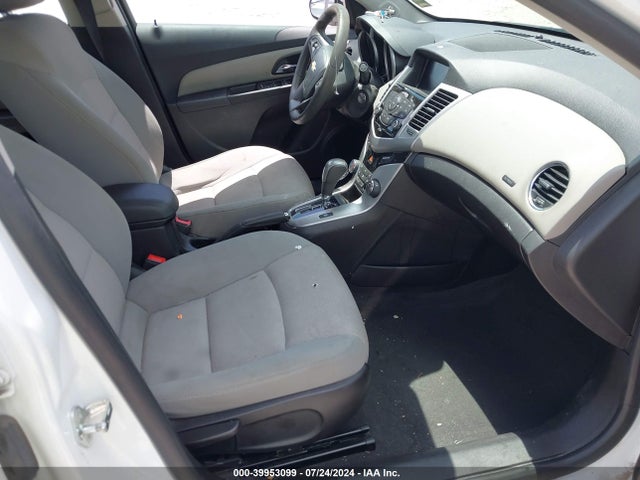 Продажа на аукционе авто 2015 Chevrolet Cruze 1lt Auto, vin: 1G1PC5SBXF7266250, номер лота: 39953099