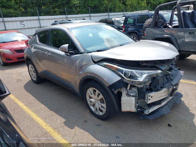 Toyota C-hr Le/limited/xle 2019 JTNKHMBX8K1020590 главное изображение