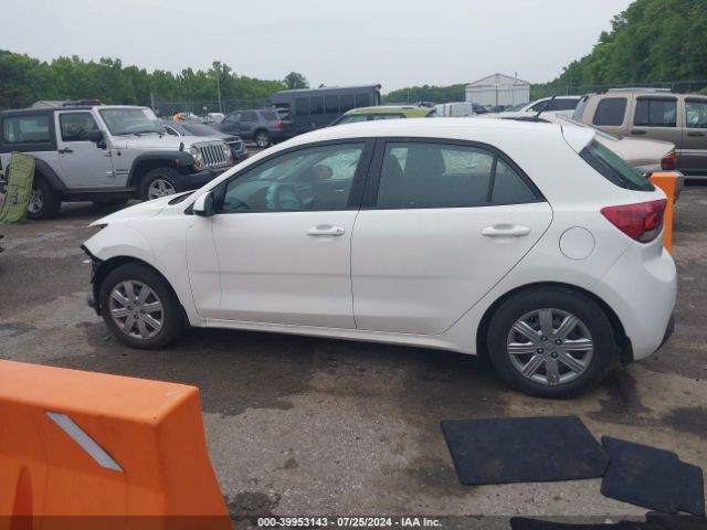 3KPA25AD6NE468696 KIA Rio 5-door S