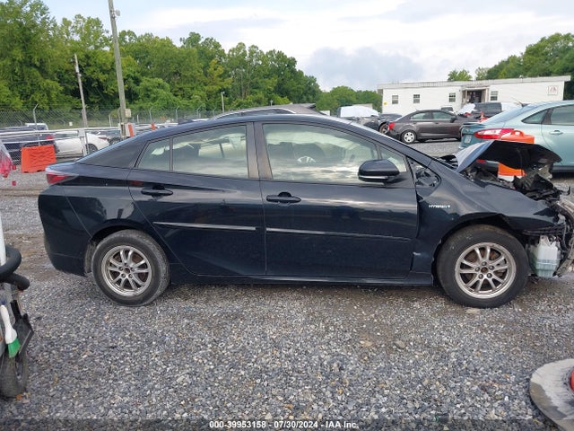 Toyota Prius Two 2017 JTDKBRFU0H3540735 Image 13