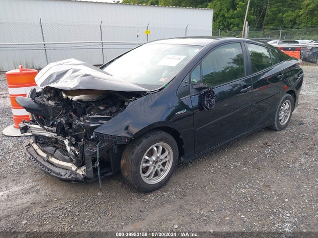 Toyota Prius Two 2017 JTDKBRFU0H3540735 Image 2