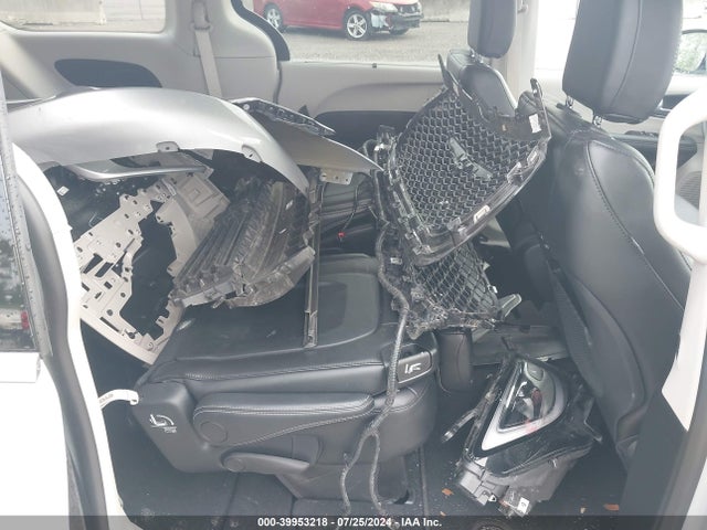 Chrysler Pacifica Touring L 2024 2C4RC1BG7RR146185 Image 8