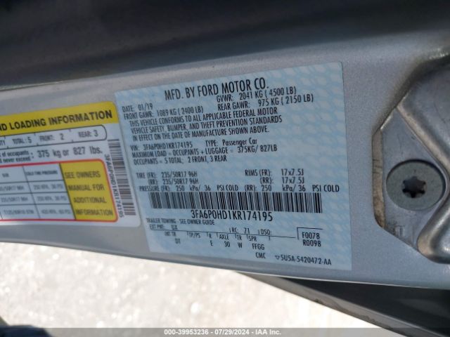 3FA6P0HD1KR174195 Ford FUSION SE