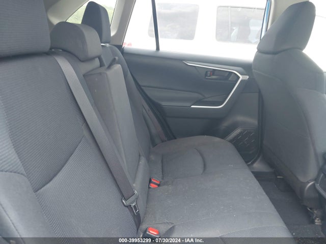 Toyota RAV4 LE 2019 JTMH1RFV4KD005785 Image 8