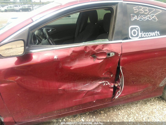 Chrysler 200 Limited 2015 1C3CCCAB0FN677149 Image 15
