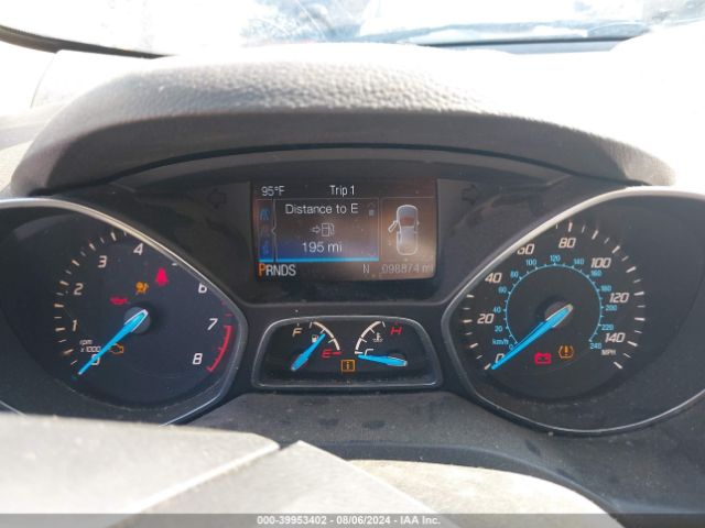 1FMCU0GXXFUC40139 Ford ESCAPE SE