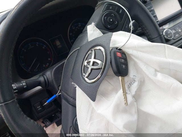 Toyota Rav4 Xle 2017 2T3RFREV8HW645470 Image 11