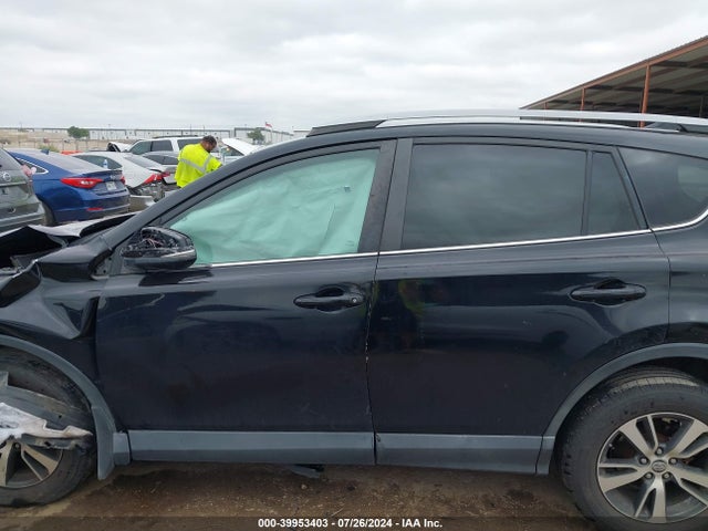 Toyota Rav4 Xle 2017 2T3RFREV8HW645470 Image 14