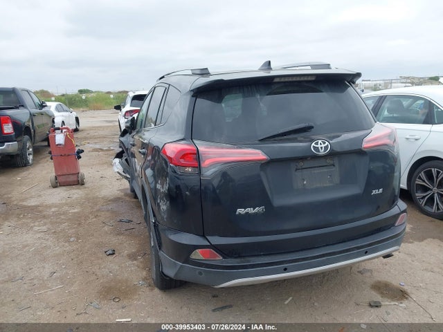 Toyota Rav4 Xle 2017 2T3RFREV8HW645470 Image 3