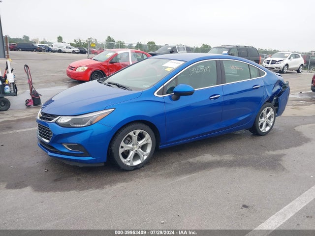 Chevrolet Cruze Premier Auto 2018 1G1BF5SMXJ7186331 Image 2