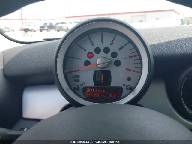 2008 MINI COOPER CLUBMAN WMWML33508TJ47170 Photo 6