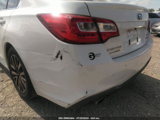 4S3BNAF65J3020837 Subaru Legacy 2.5i Premium