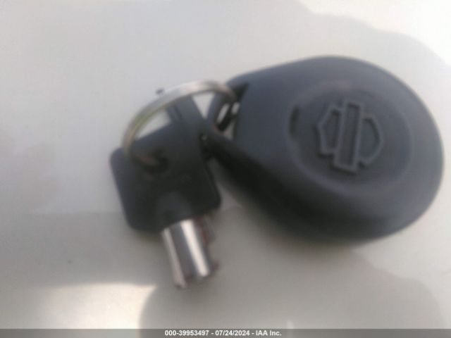 2007 HARLEY-DAVIDSON FLHTCUI 1HD1FC4177Y687477 Photo 10
