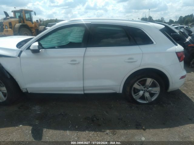 WA1BNAFY5J2212485 Audi Q5 2.0t Premium/2.0t Tech Premium