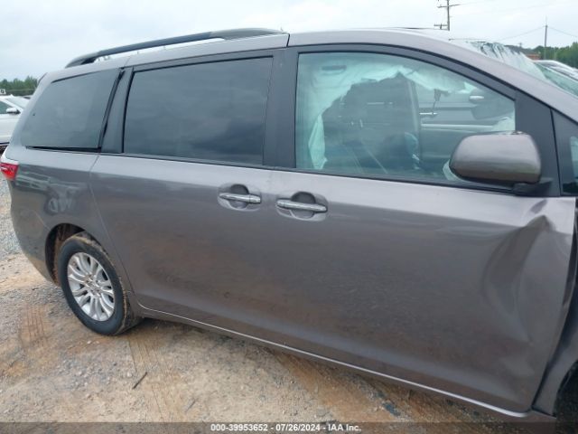 5TDYK3DC5GS693268 Toyota Sienna Xle 8 Passenger