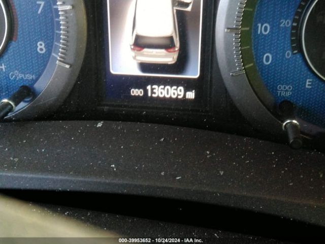 5TDYK3DC5GS693268 Toyota Sienna Xle 8 Passenger