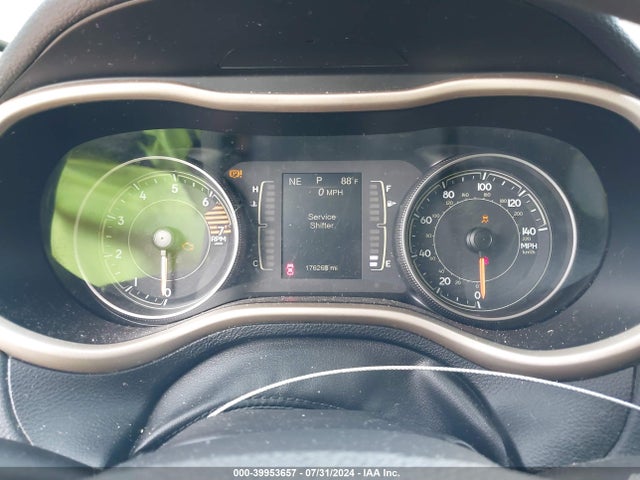 1C4PJLCBXJD566378 Jeep Cherokee Latitude Fwd