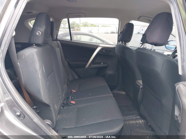 Toyota RAV4 LE 2018 JTMBFREV9JJ220524 Image 8