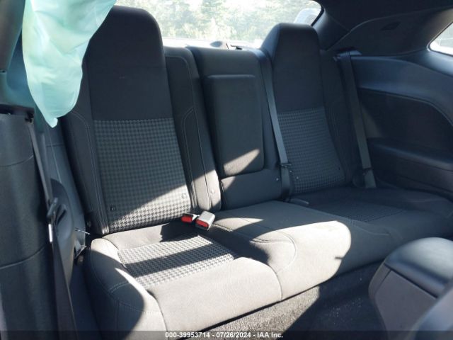 2C3CDZGG5PH568313 Dodge Challenger Sxt Awd