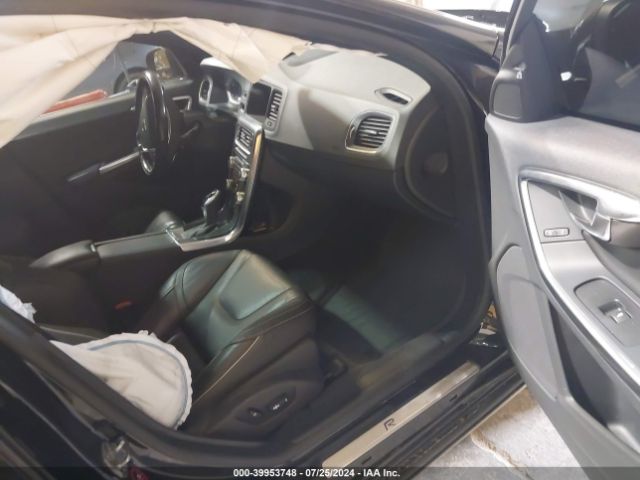 YV1902TS2F2358028 Volvo S60