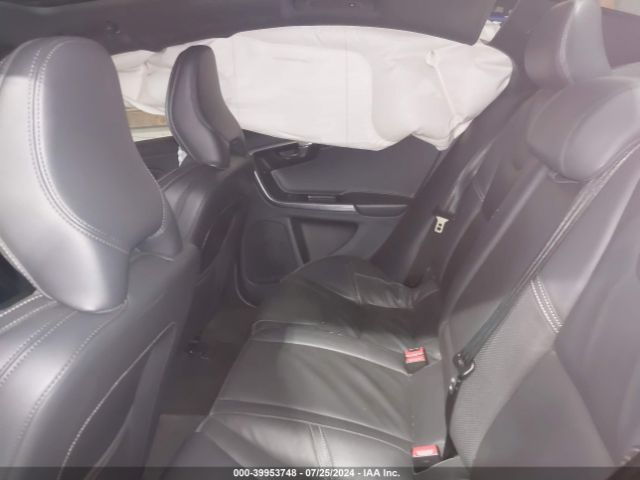 YV1902TS2F2358028 Volvo S60