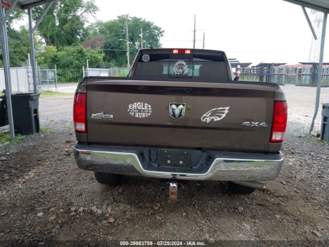 1C6RR7GG7JS137331 RAM 1500 Big Horn Quad Cab 4x4 6'4 Box