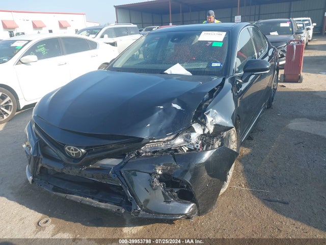 Toyota CAMRY XSE 2022 4T1K61AK7NU020111 Image 2