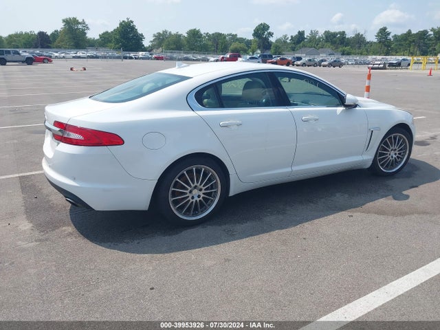 2013 JAGUAR XF SAJWJ0EF5D8S89275 Photo 3