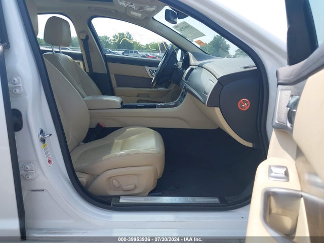 2013 JAGUAR XF SAJWJ0EF5D8S89275 Photo 4