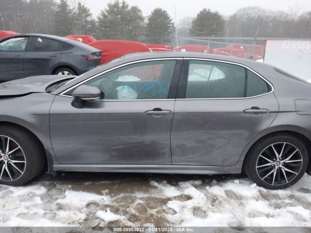 4T1G11BK3PU084443 Toyota Camry Se Awd