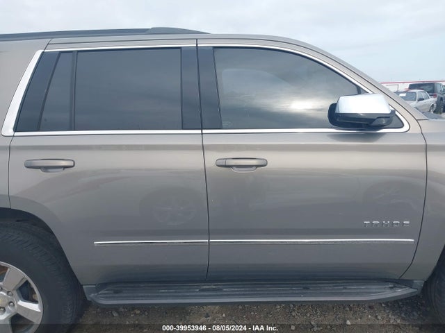 Chevrolet Tahoe Lt 2018 1GNSCBKC3JR200037 Image 12