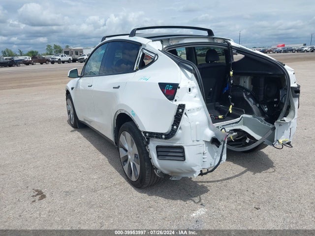 2022 TESLA MODEL Y 7SAYGDEEXNA010392 Photo 2