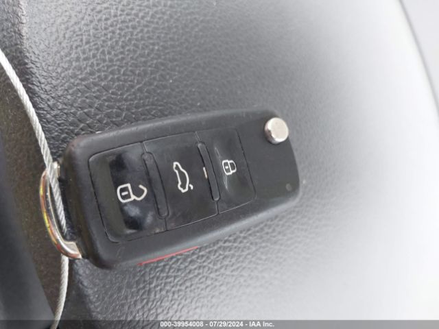 3VWD17AJXFM314465 Volkswagen Jetta 1.8t Se
