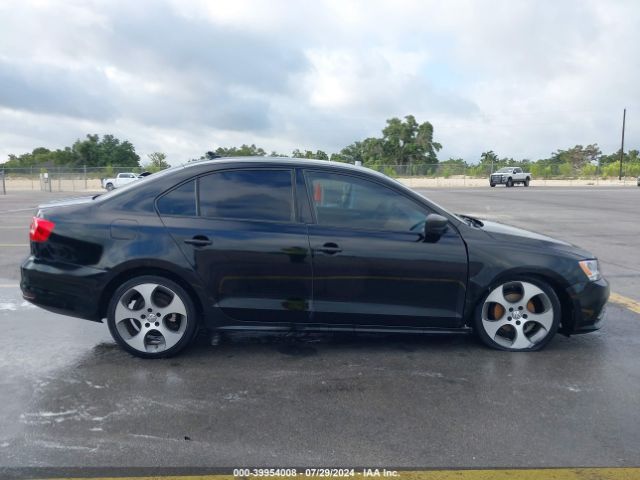 3VWD17AJXFM314465 Volkswagen Jetta 1.8t Se