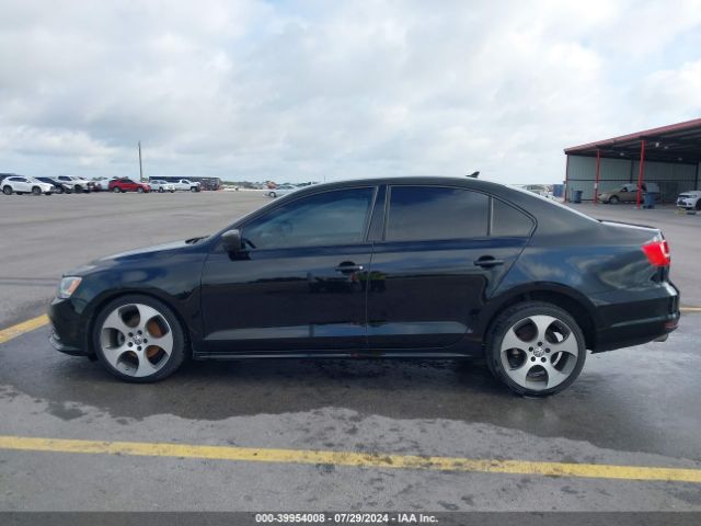 3VWD17AJXFM314465 Volkswagen Jetta 1.8t Se