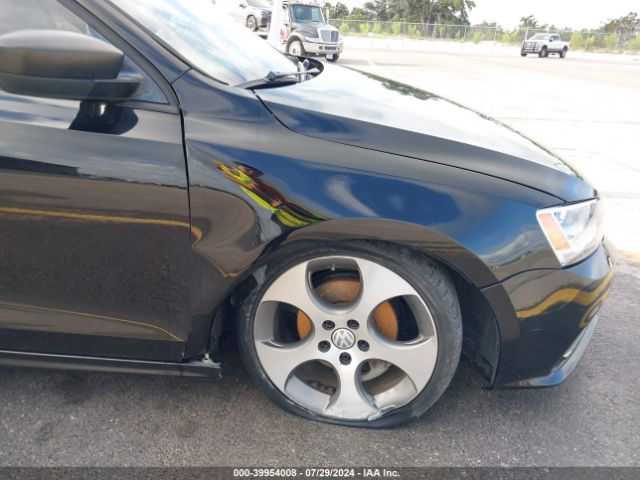 3VWD17AJXFM314465 Volkswagen Jetta 1.8t Se