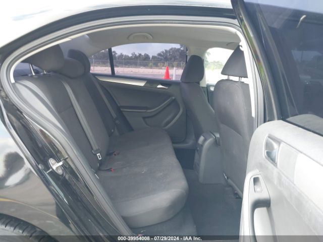 3VWD17AJXFM314465 Volkswagen Jetta 1.8t Se