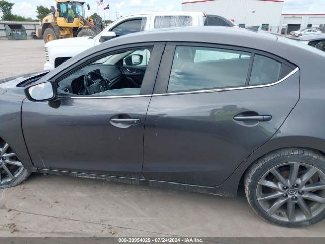 3MZBN1W39JM230794 Mazda Mazda3 Grand Touring